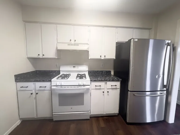 901 Taulbee Ln #D — Photo 9