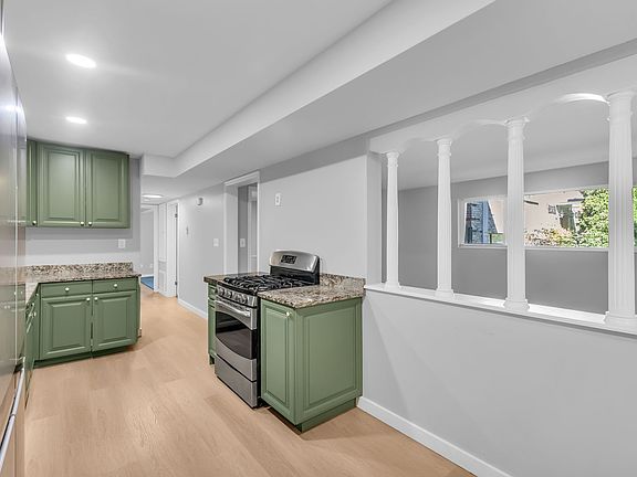 5th image of 2220 E Murray Holladay Rd APT 182