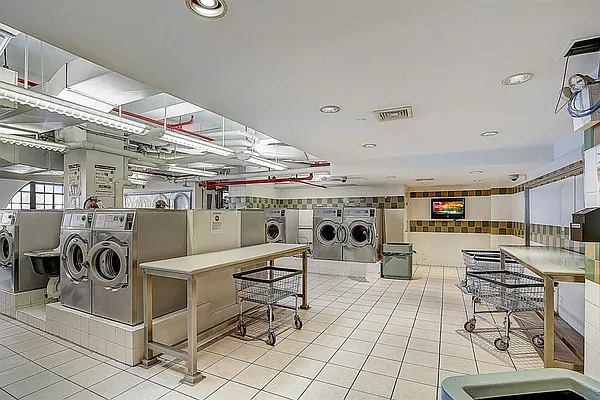 Sold by Redfin Real Estate | media 26