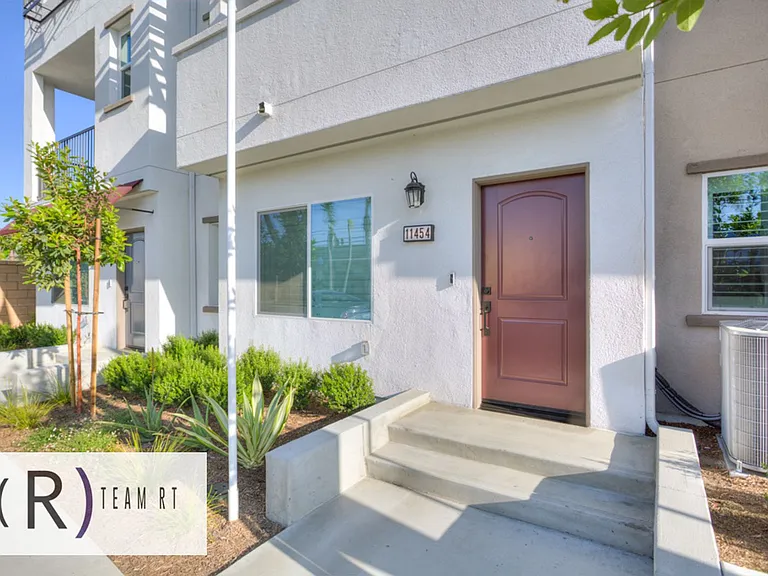 11454 Artesia Blvd — Photo 1