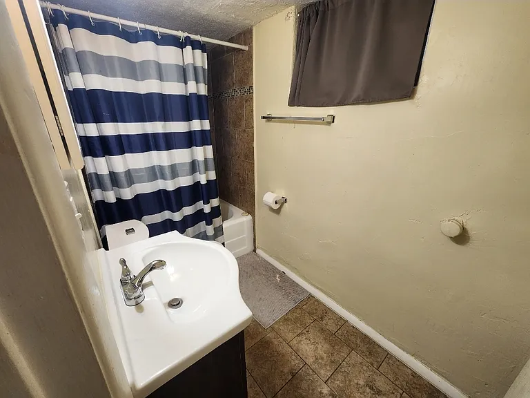 3489 S Downing St #C — Photo 2