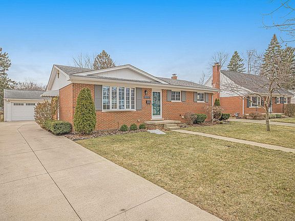 3rd image of 2619 Bernice St