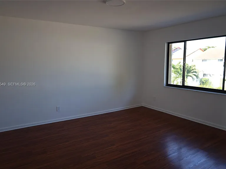 2385 NE 171st St — Photo 10