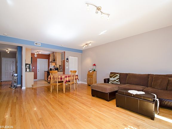 4th image of 7320 N Honore St APT 401