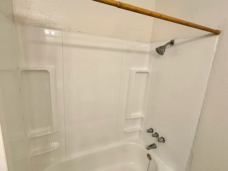 5101 Glide Dr #1 — Photo 19