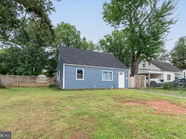 251 Kent Dr, Manassas Park, VA 20111
