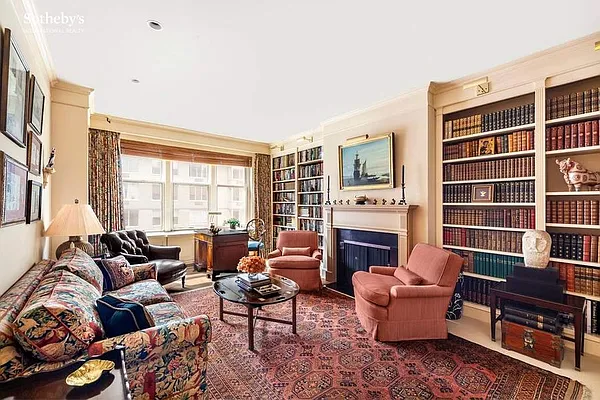 Sold by Sotheby's International Realty | media 10