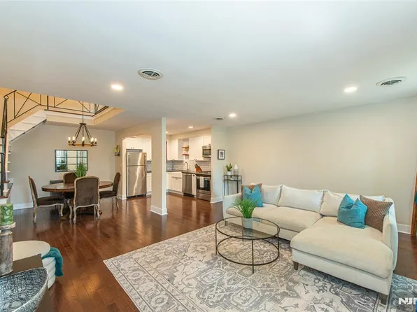 361 Claremont Ave #C6104, Montclair, NJ 07042