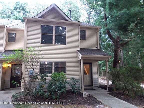 4th image of 97 Whispering Oaks Way