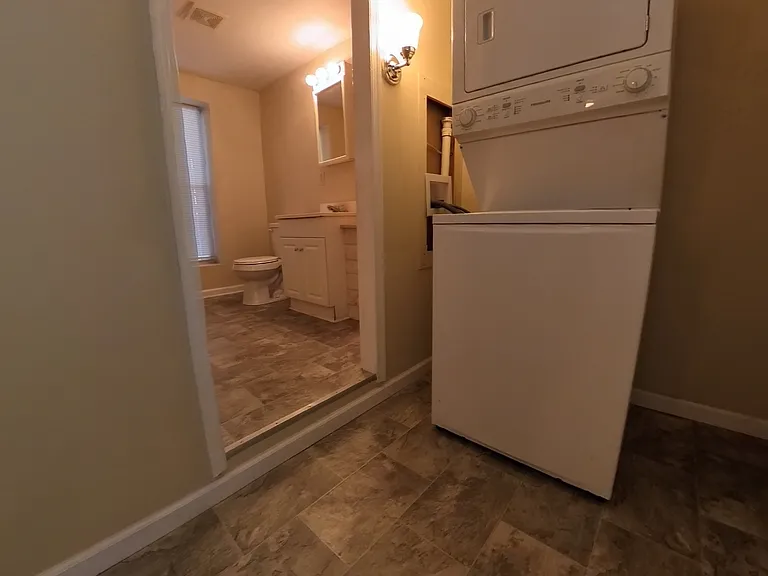 564 Broadway #1 — Photo 15
