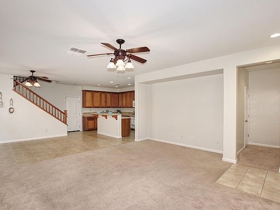 5th image of 2990 Club Center Dr