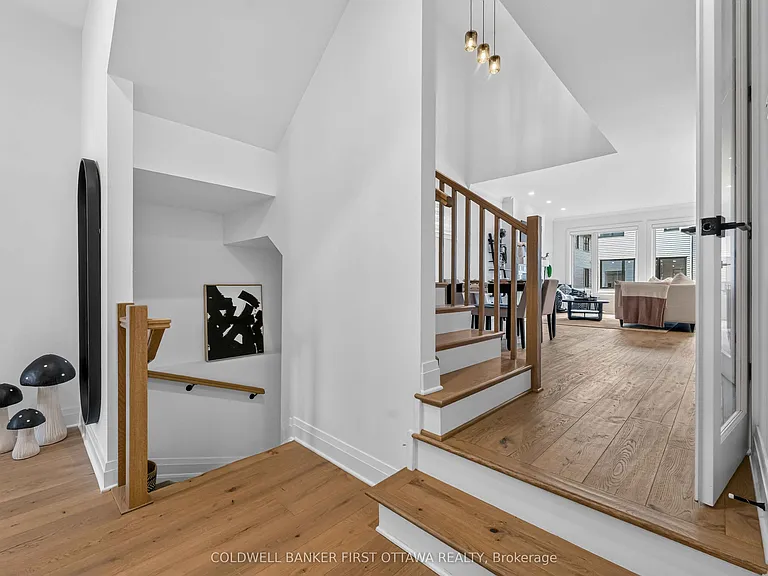 286 Cornice St — Photo 8