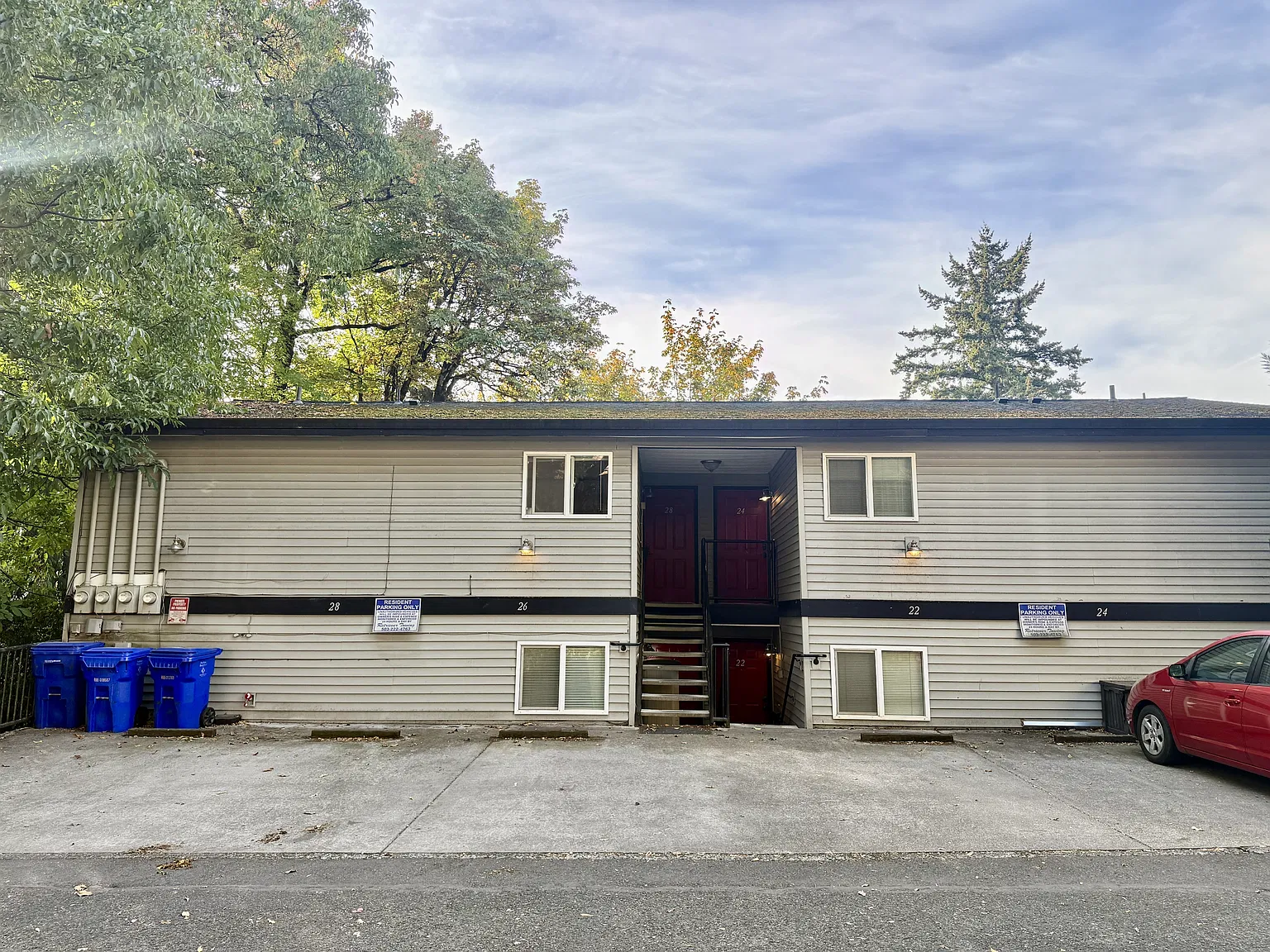 28 SW Hamilton Ct - 28 — Photo 2