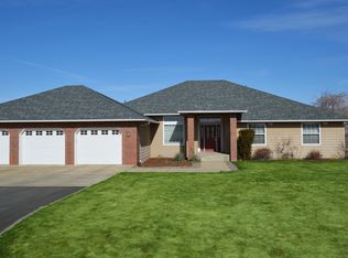 15871 Fisk Rd, Yakima, WA 98908