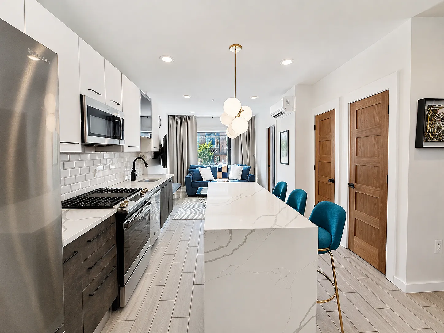 1 bed, 720 sqft, $2,395 — Photo 2