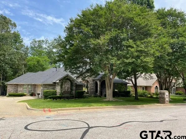 4010 Pinecreek Dr, Tyler, TX 75707