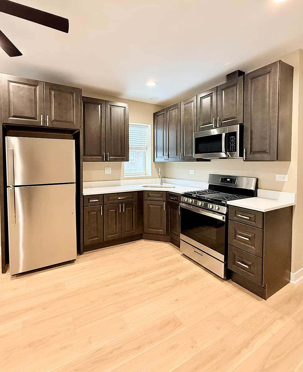 Building Photo - 4901 W Parker Ave #1-6