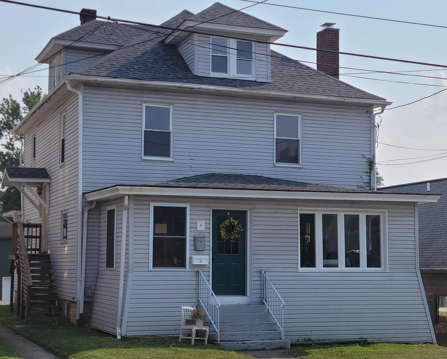 605 E Park Ave photo 1