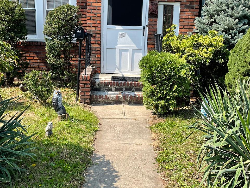 1st image of 11 Roosevelt St