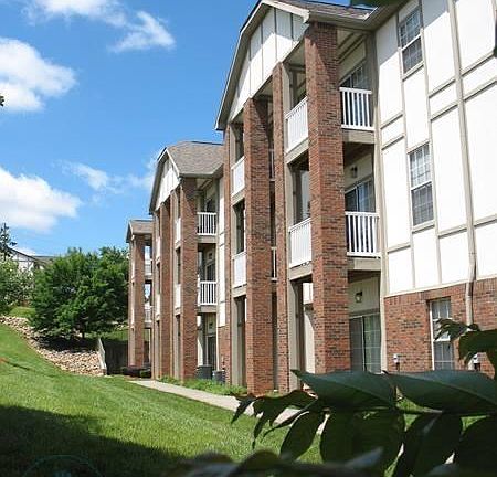 5th image of 816 Londontown Way APT 1173