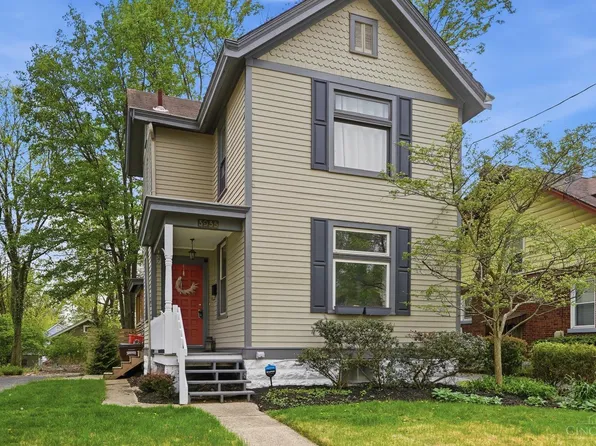 3935 Saint James Ave, Cincinnati, OH 45236