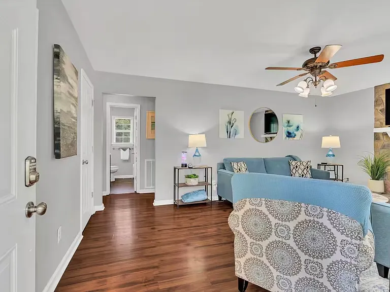 311 Elizabeth Ct — Photo 24