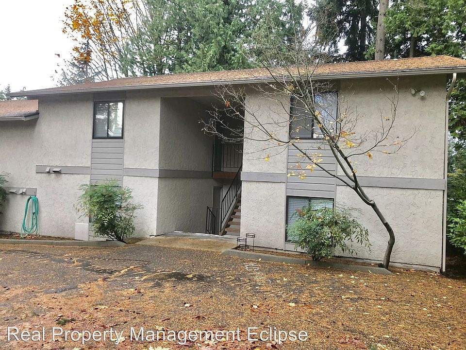 1st image of 6720 112th Ave NE #B3