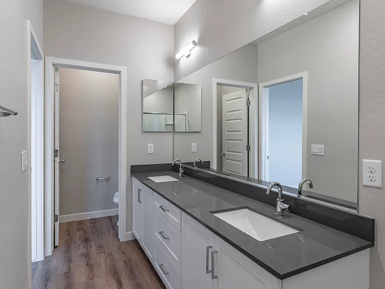 432 S 32nd St #115 — Photo 35