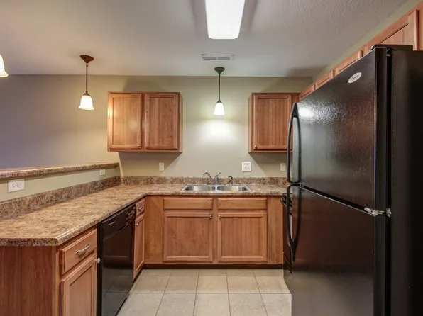 Tha Gables at South Roan, 2823 S Roan St #F4e03d39a, Johnson City, TN 37601