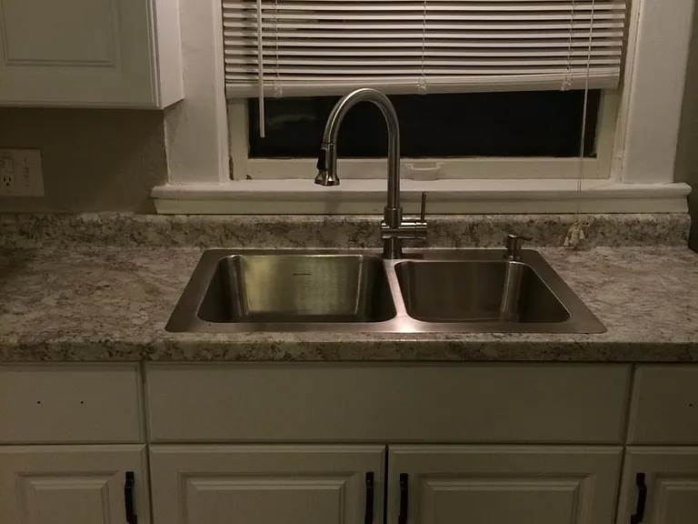 419 Pleasant St SE #2 — Photo 10