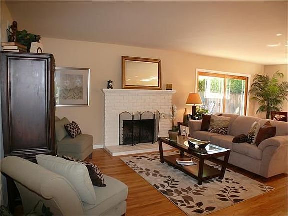 4th image of 6844 Dartmoor Way