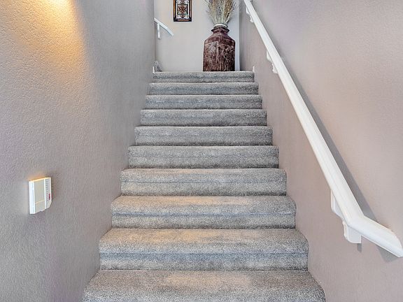 4th image of 15221 N Clubgate Dr Unit 2119