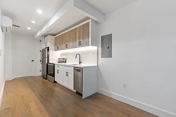 Rented by Douglas Elliman | media 52