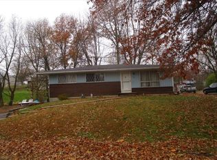 908 S 4th Ter, Savannah, MO 64485