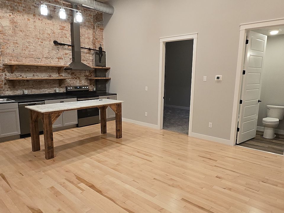 1st image of 218 N Locust St #205