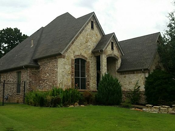 3rd image of 9005 Cedar Bluffs Dr