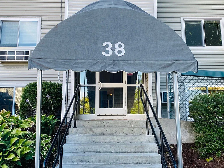 36 & 38 & 40 Oak — Photo 23