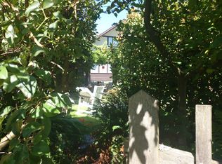 2433 9th Ave W, Seattle, WA 98119