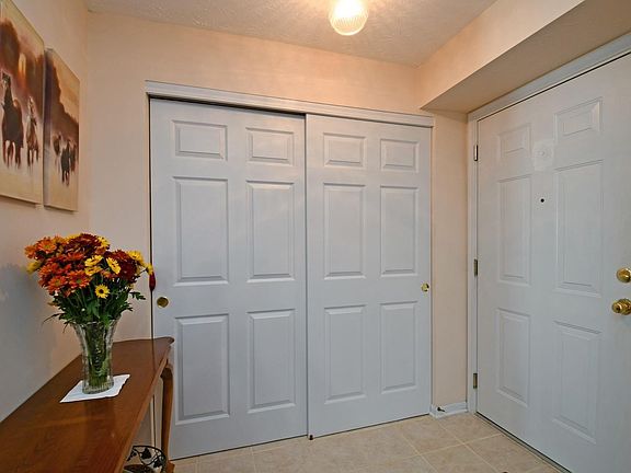 4th image of 251 Doublegate Dr APT C
