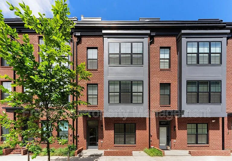 1876 Michael Faraday Dr — Photo 7