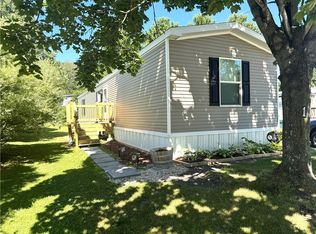 13 Holly Hill Dr, Freedom, PA 15042
