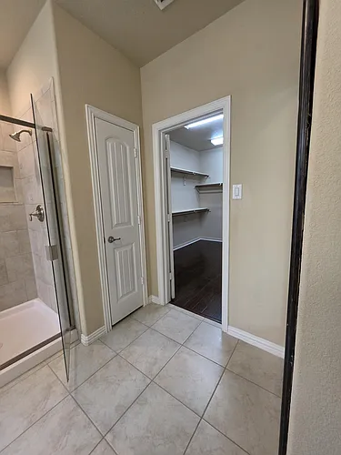 430 Brookdale Dr Photo 1