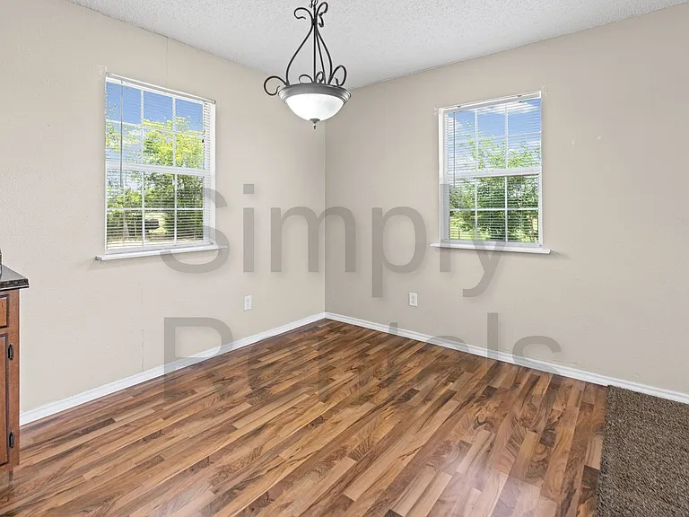 479 Mills Way — Photo 7
