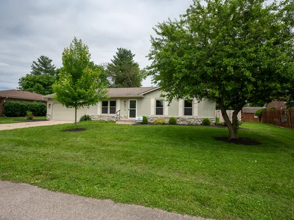 4913 Riverside Dr, Columbus, IN 47203