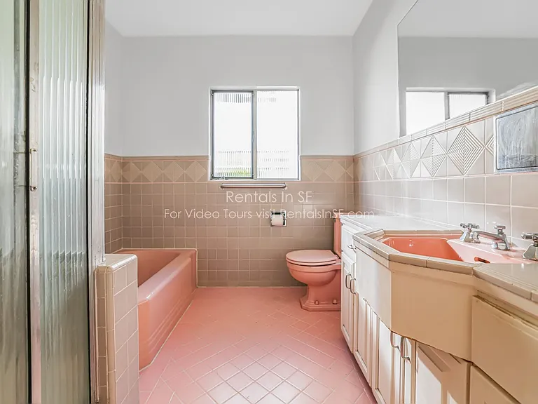 395 Staten Ave — Photo 15