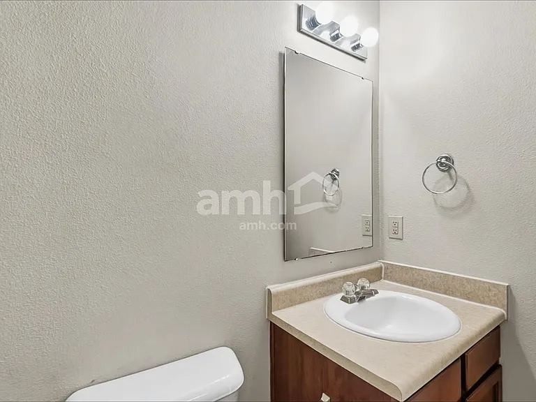 6711 Earlswood Dr — Photo 15