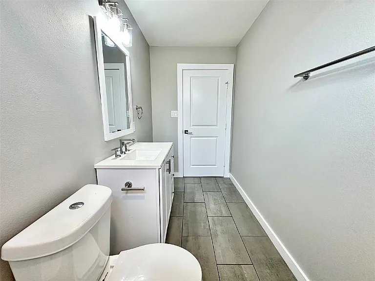225 N Everton St #4 — Photo 19