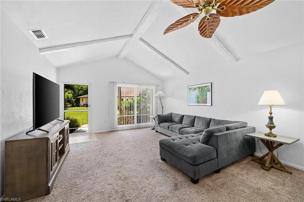 2 bed, 2.0 bath, 1360 sqft, $3,000 — Photo 3