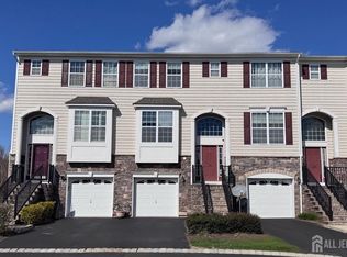 26 Daly Ct, Old Bridge, NJ