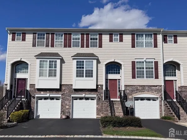 26 Daly Ct, Old Bridge, NJ 08857